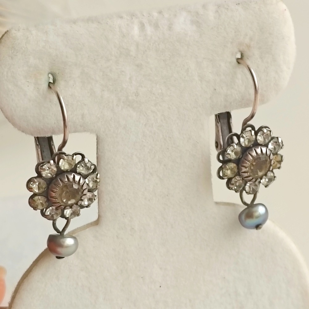 Liz Palacios Earrings Silver Grey Crystal Pearl Floral Drop Vintage Leverback